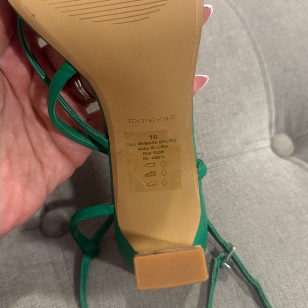 Express Vibrant Green Strappy Sandals - Picture 3 of 3